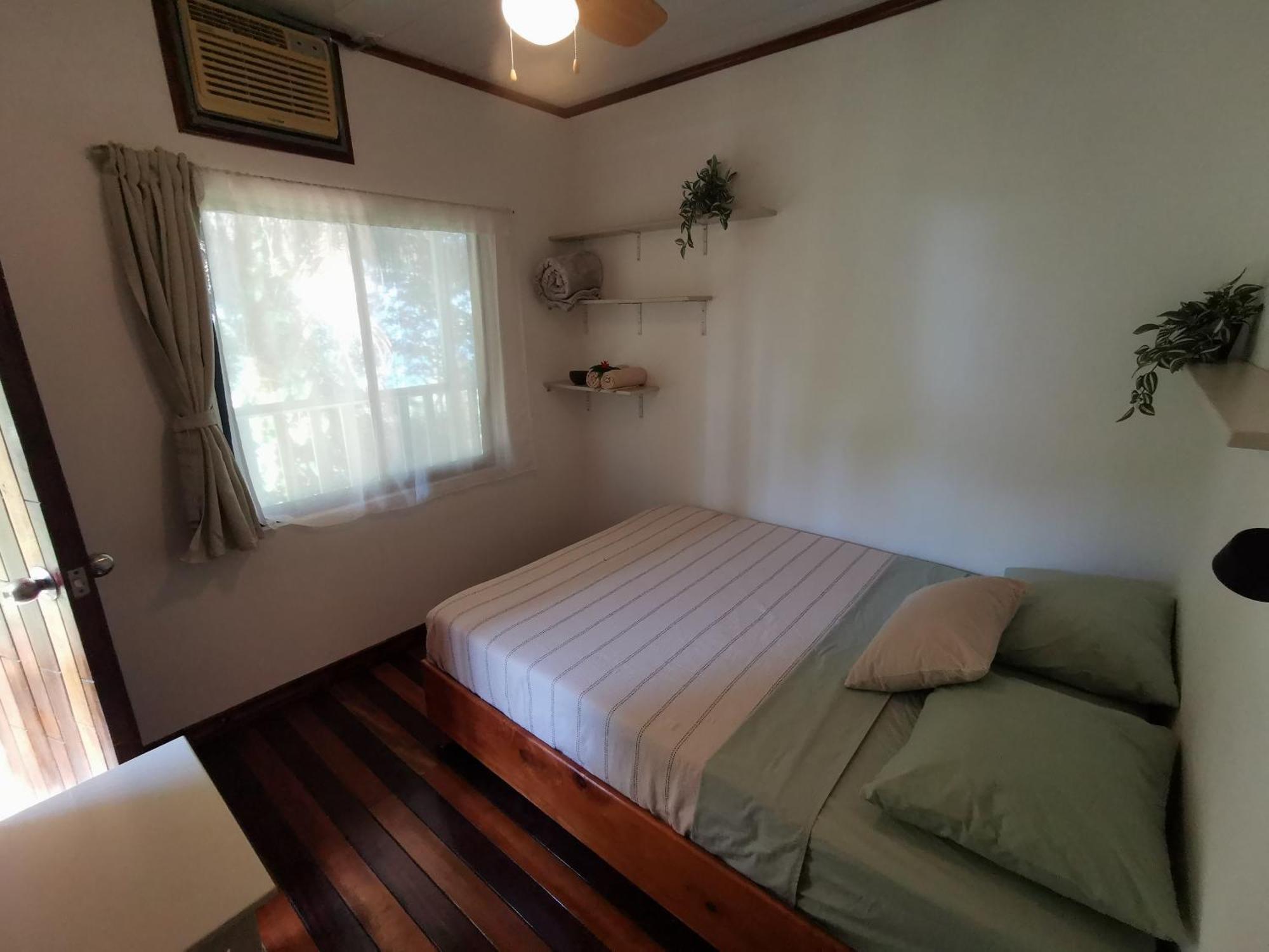 Casa Oh - Oceanview Guesthouse Uvita Room photo