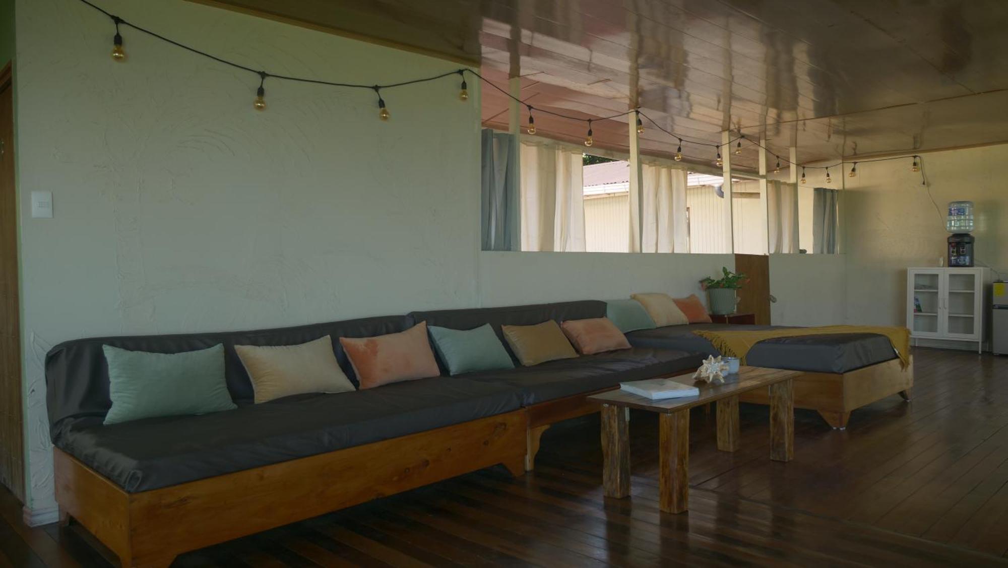 Casa Oh - Oceanview Guesthouse Uvita Exterior photo