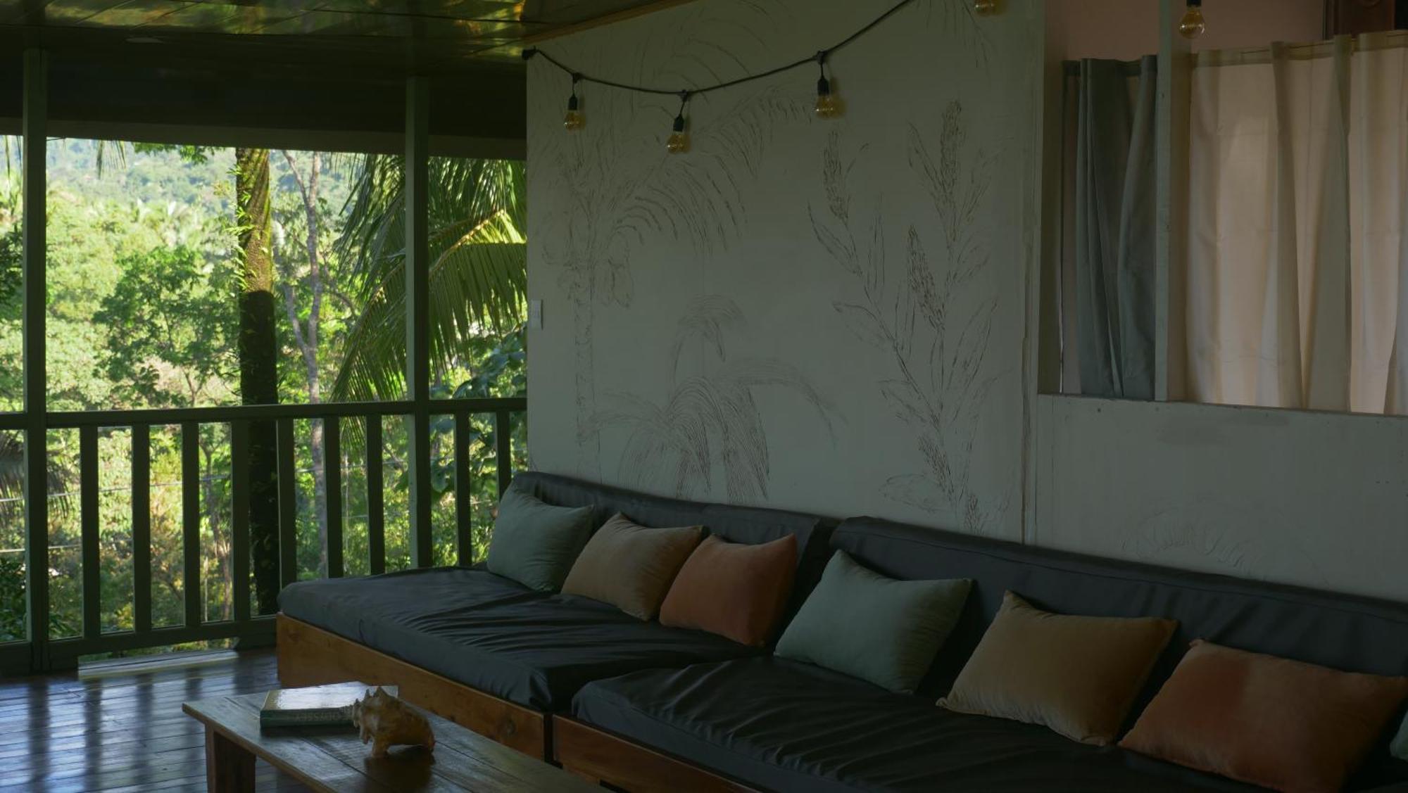Casa Oh - Oceanview Guesthouse Uvita Exterior photo